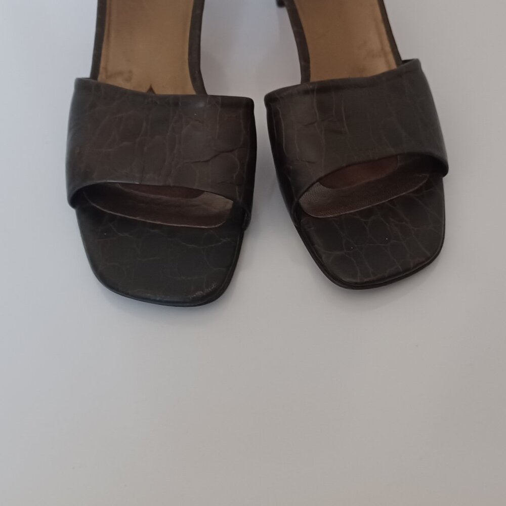 Stuart Weitzman Kitten Heels Sandals - image 4